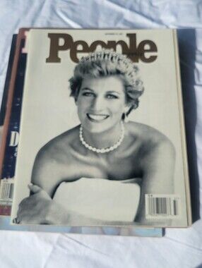 3 PRINCESS DIANA memorabilia magazines 1997